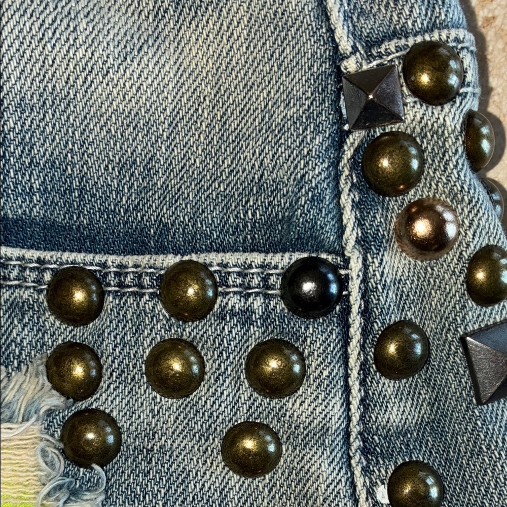 BLANK NYC Jean Shorts, Extreme Studded, Distressed/Destroyed. Vtg.  24 EUC - Picture 7 of 16